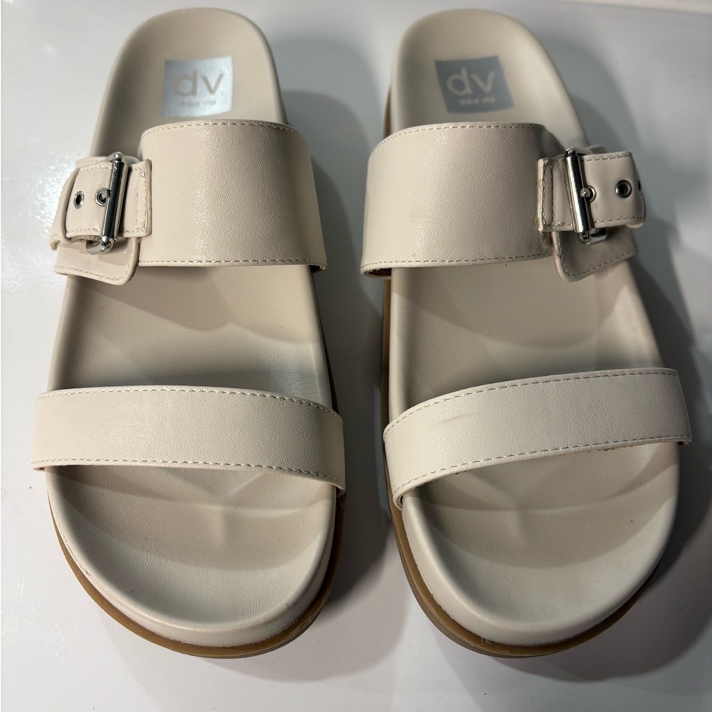 DV by Dolce Vita Women's Tan Buckle Slide Sandals